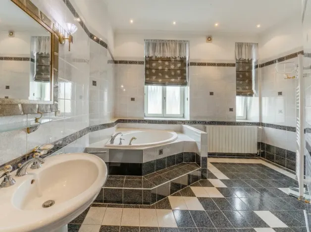 Prodej bytu 4+1, Praha - Vinohrady, Uruguayská, 165 m2