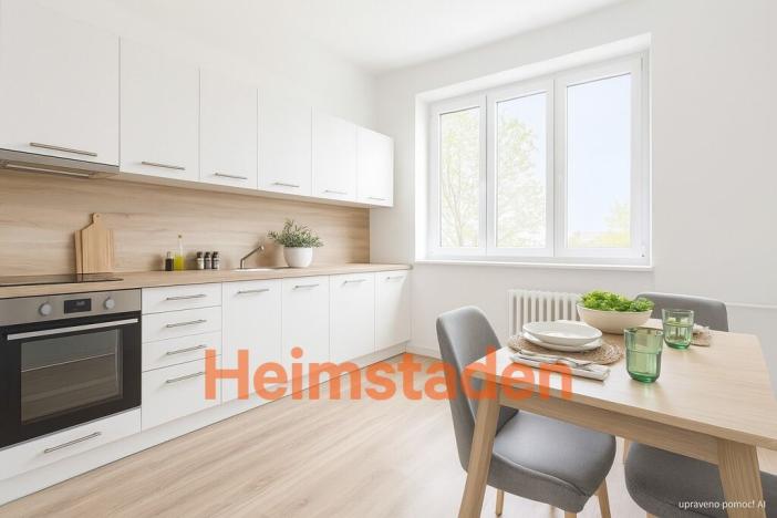 Pronájem bytu 4+1, Karviná - Nové Město, Dvořákova, 95 m2