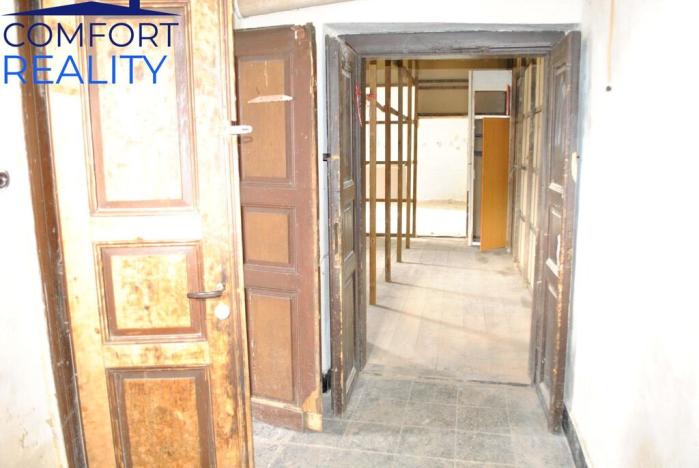 Prodej rodinného domu, Chomle, 265 m2