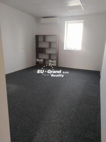 Pronájem kanceláře, Zákupy, 250 m2