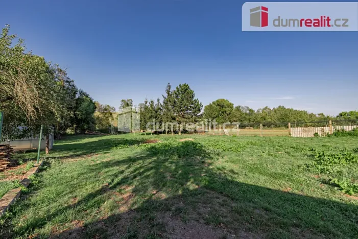 Prodej pozemku pro bydlení, Vroutek, Nádražní, 1810 m2