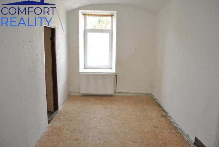 Prodej kanceláře, Loužnice, 561 m2