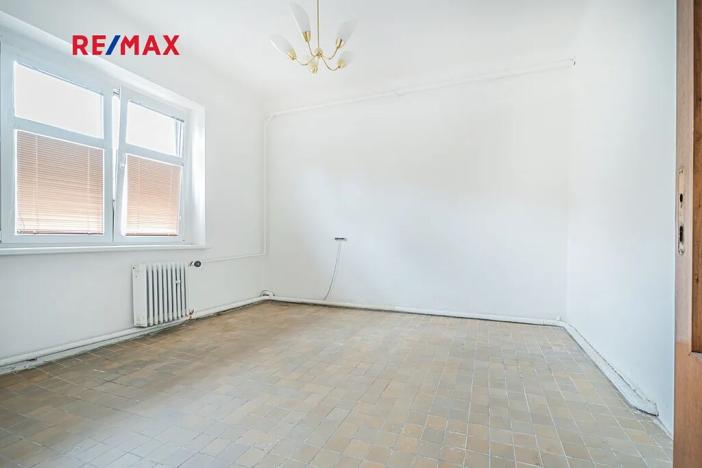 Prodej rodinného domu, Praha - Dolní Počernice, Listopadová, 302 m2