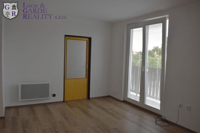 Prodej bytu 3+1, Bernartice, V zahrádce, 57 m2