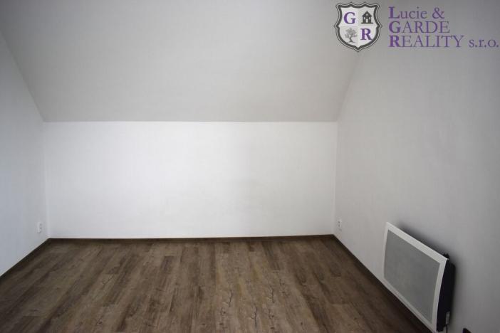 Prodej bytu 3+1, Bernartice, V zahrádce, 57 m2