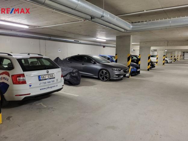 Pronájem garážového stání, Olomouc - Řepčín, Aloise Rašína, 12 m2