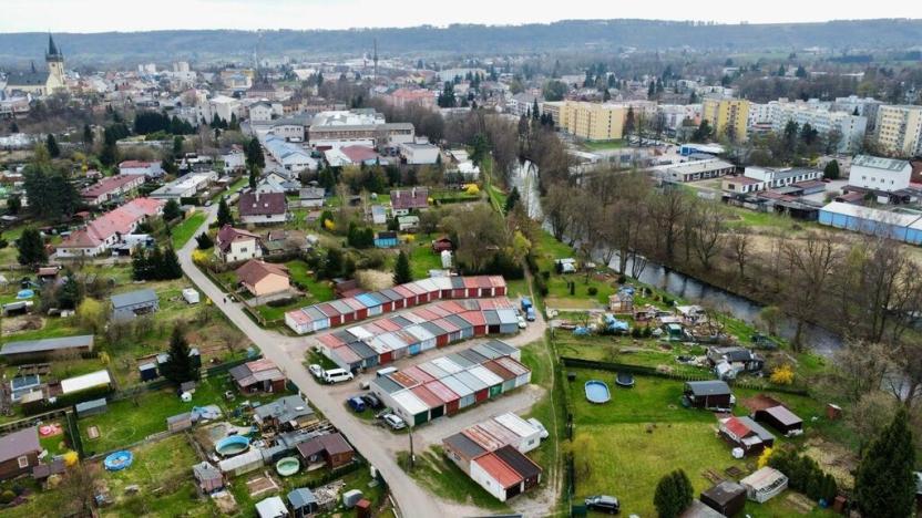 Pronájem garáže, Dvůr Králové nad Labem, 19 m2