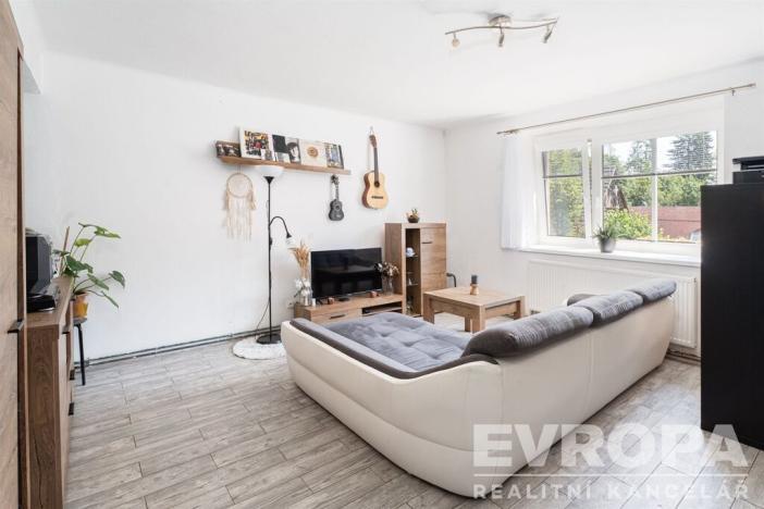 Prodej bytu 2+1, Stará Paka - Karlov, 63 m2