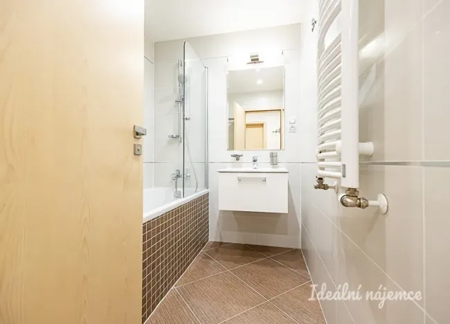 Pronájem bytu 2+kk, Praha - Žižkov, Olšanská, 69 m2