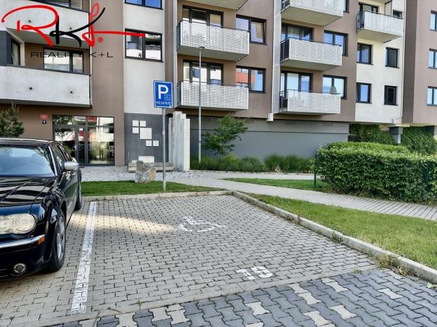 Pronájem garáže, Praha, Honzíkova, 20 m2