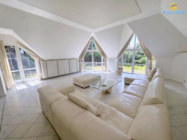 Prodej vily, Praha - Benice, U zahrádek, 427 m2