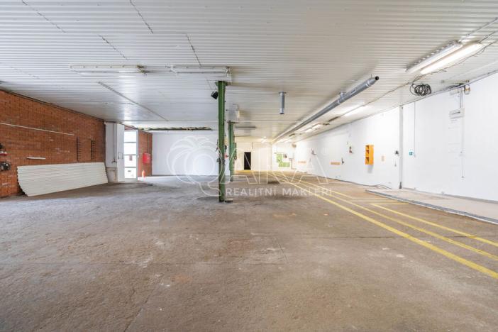 Pronájem výrobních prostor, Kralupy nad Vltavou, Lutovítova, 681 m2