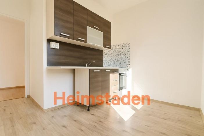 Pronájem bytu 2+1, Havířov - Město, Dlouhá třída, 52 m2