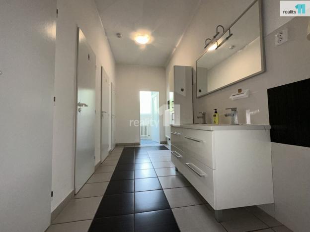 Pronájem kanceláře, Česká Lípa, Bendlova, 373 m2