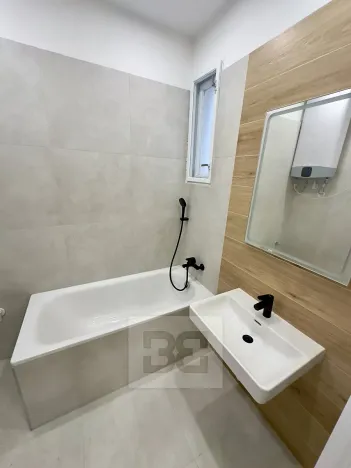 Prodej bytu 2+kk, Praha - Smíchov, Křížová, 51 m2