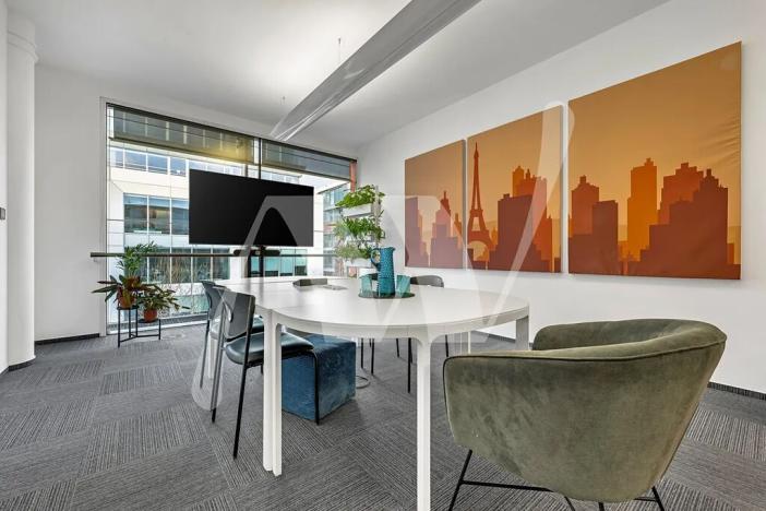 Pronájem kanceláře, Praha - Karlín, Křižíkova, 436 m2