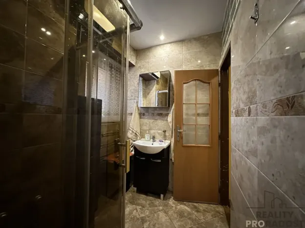 Prodej činžovního domu, Třinec, 250 m2