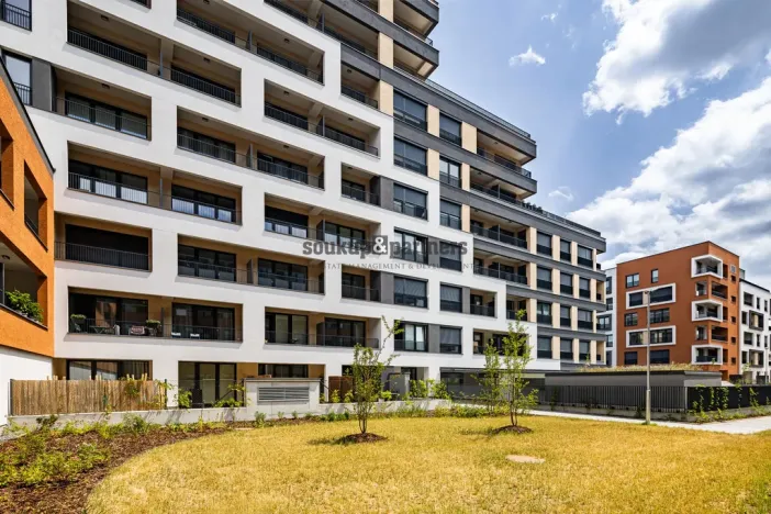 Prodej bytu 3+kk, Praha - Hloubětín, Poděbradská, 76 m2