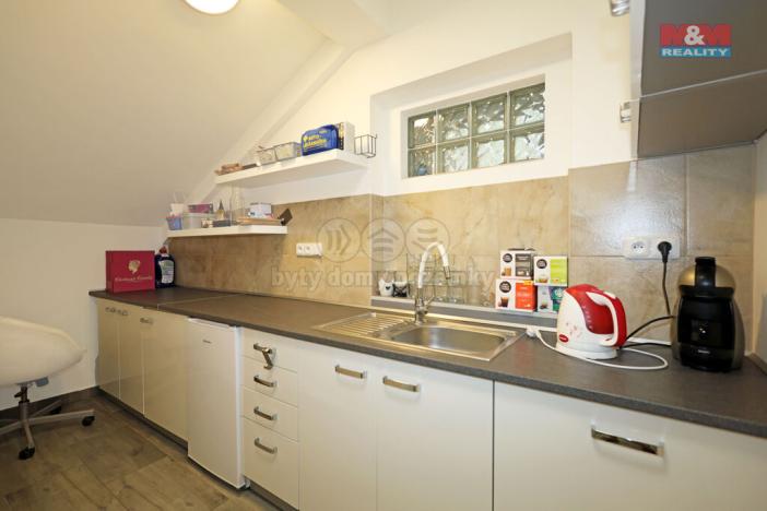 Pronájem, Karlovy Vary - Rybáře, U Koupaliště, 10 m2