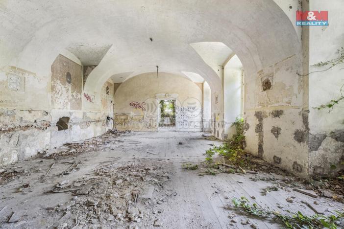 Prodej komerčního pozemku, Zvoleněves, 18484 m2