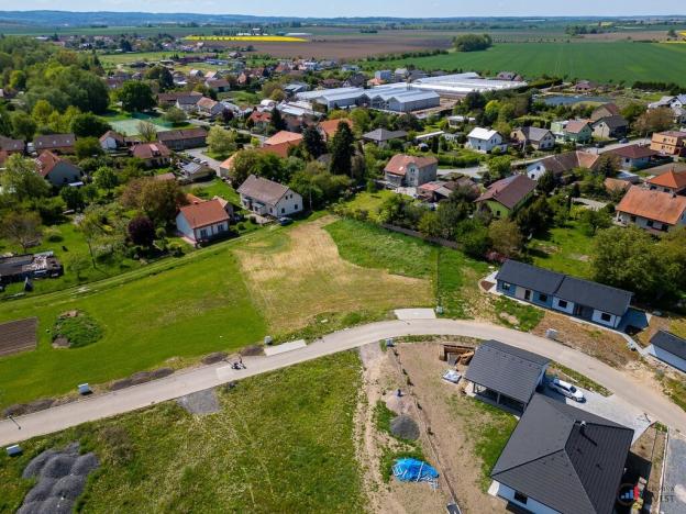 Prodej pozemku pro bydlení, Dubany, 1213 m2