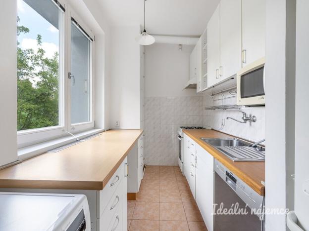 Pronájem bytu 2+1, Praha - Smíchov, Pod Skalkou, 55 m2