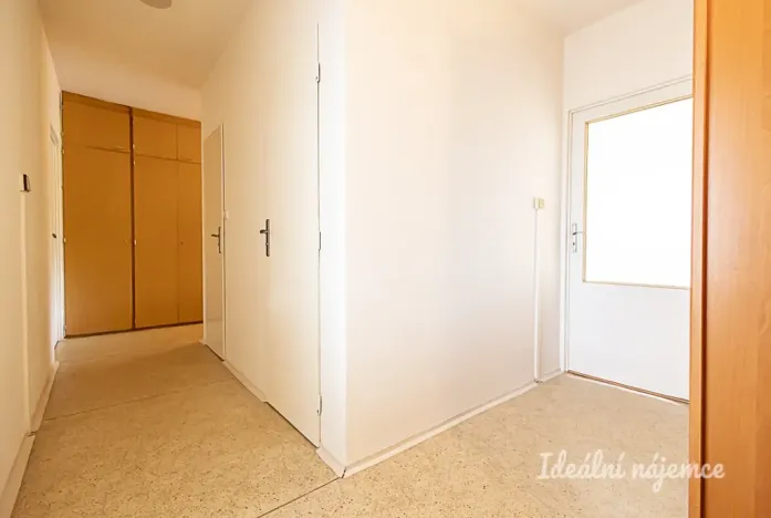 Pronájem bytu 3+1, Praha, Generála Janouška, 80 m2