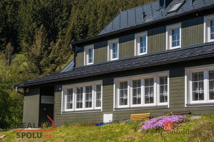 Prodej ubytování, Malá Úpa - Dolní Malá Úpa, 528 m2