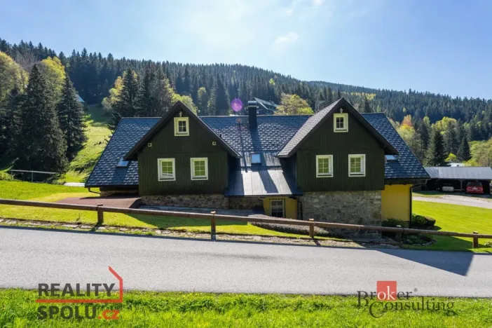 Prodej ubytování, Malá Úpa - Dolní Malá Úpa, 528 m2