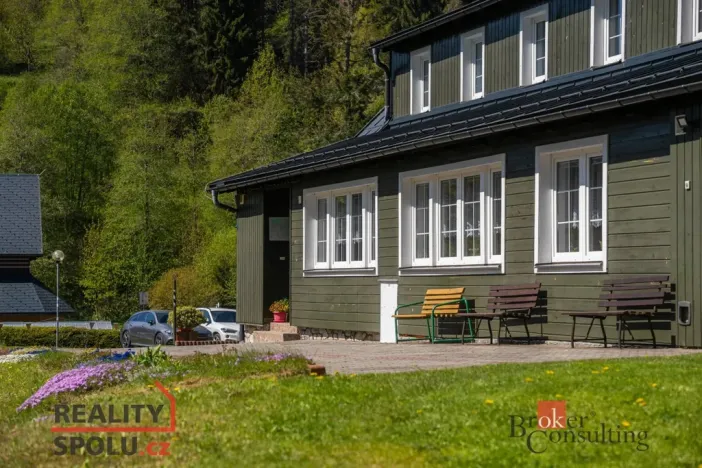 Prodej ubytování, Malá Úpa - Dolní Malá Úpa, 528 m2