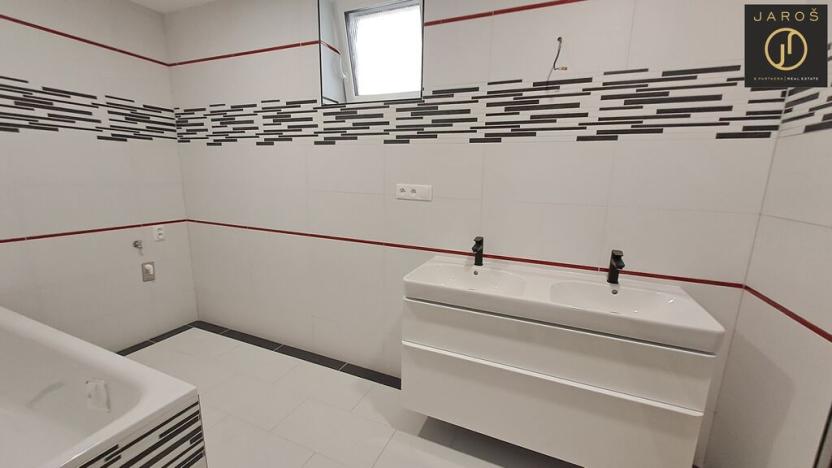 Prodej bytu 3+kk, Karlovy Vary, U Trati, 86 m2