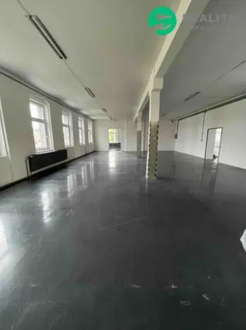 Pronájem skladu, Aš, Okružní, 3800 m2
