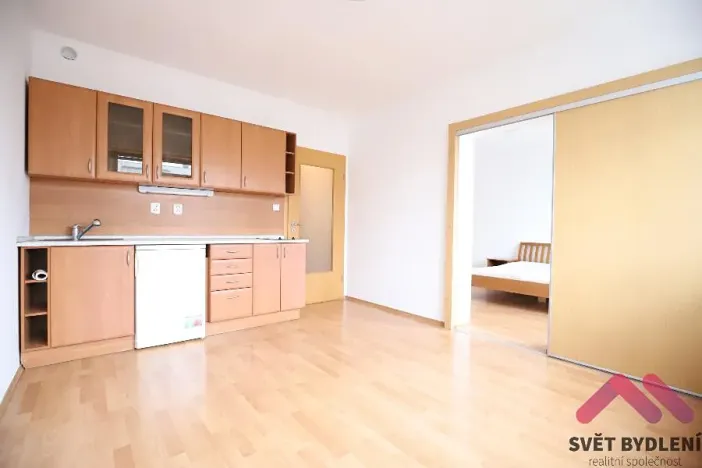Pronájem bytu 2+kk, Praha - Zbraslav, Aleny Santarové, 41 m2