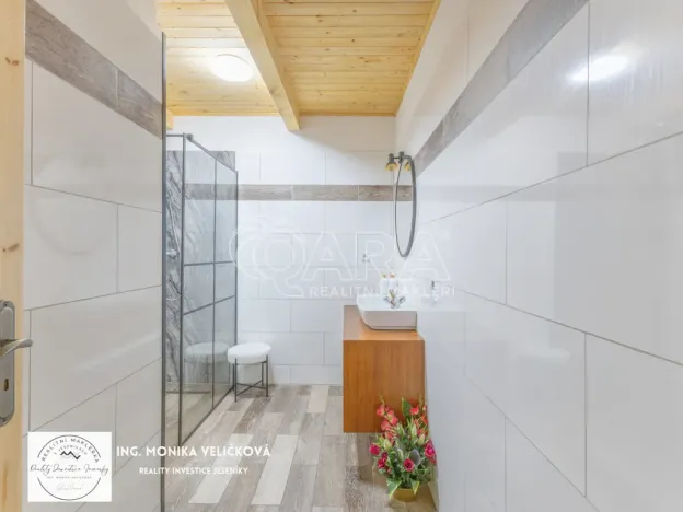 Prodej rodinného domu, Mikulovice, Na Bukovci, 200 m2