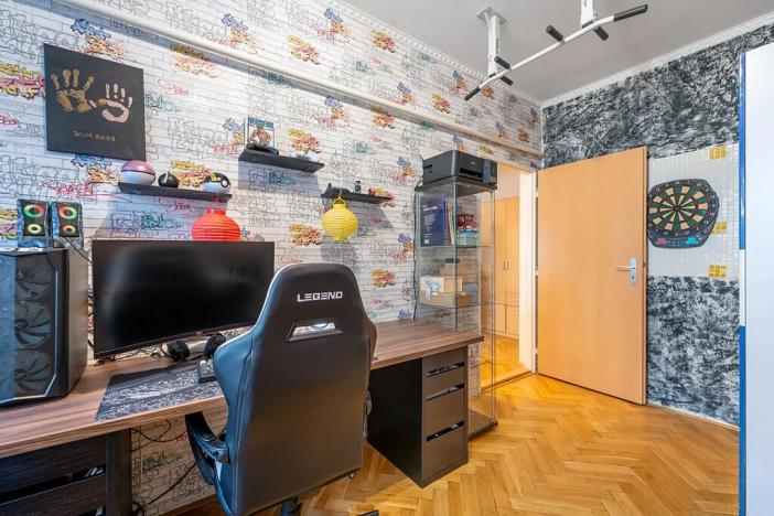 Prodej bytu 3+1, Rajhrad, Husova, 68 m2