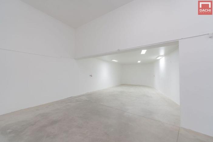 Pronájem skladu, Prostějov, Floriánské nám., 390 m2