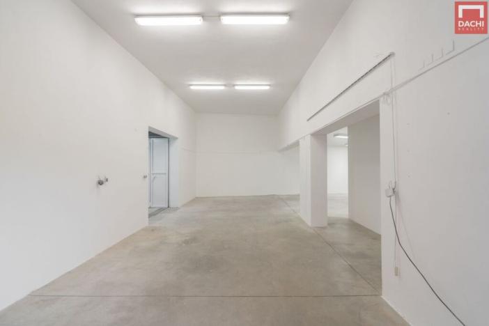 Pronájem skladu, Prostějov, Floriánské nám., 390 m2