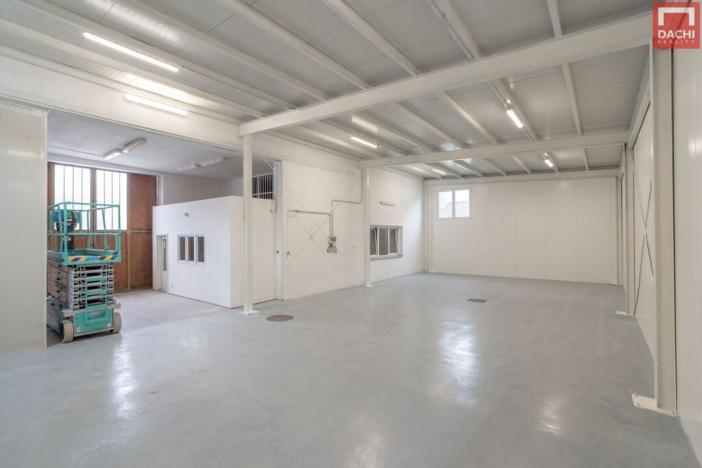Pronájem skladu, Prostějov, Floriánské nám., 390 m2