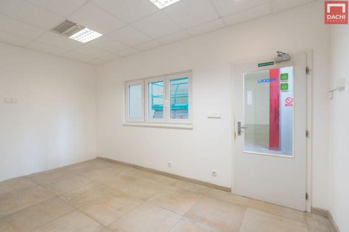 Pronájem skladu, Prostějov, Floriánské nám., 390 m2