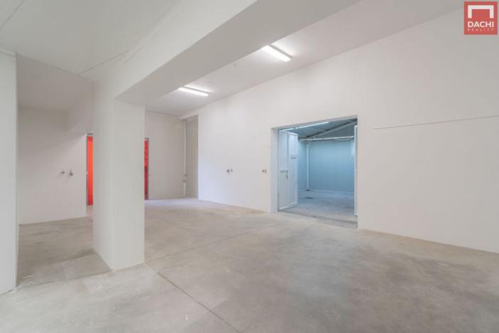 Pronájem skladu, Prostějov, Floriánské nám., 390 m2