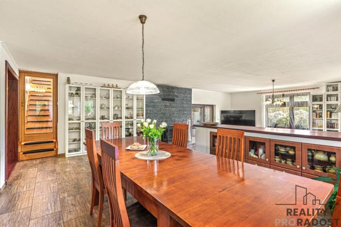 Prodej rodinného domu, Králův Dvůr - Křižatky, 240 m2