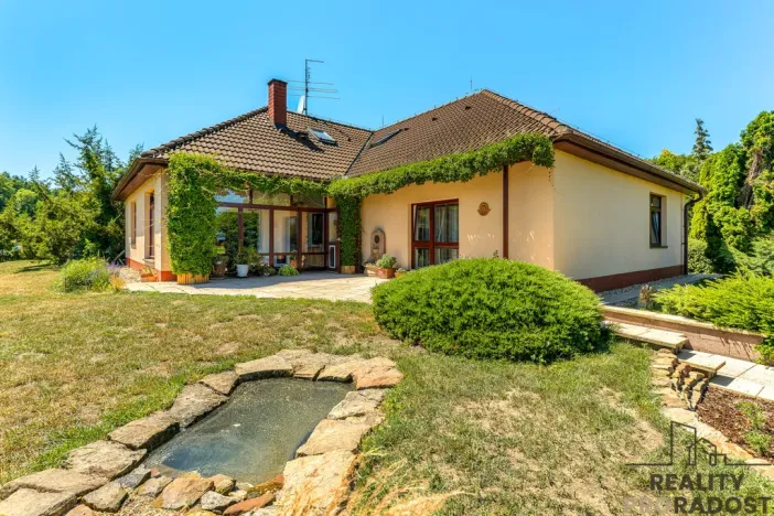 Prodej rodinného domu, Králův Dvůr - Křižatky, 240 m2