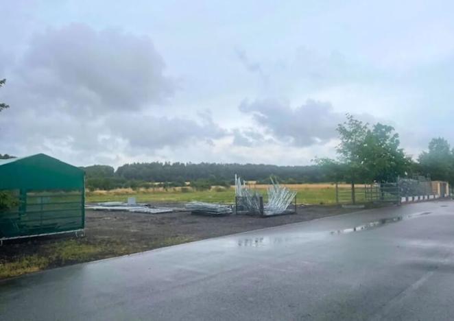 Pronájem výrobních prostor, Tachlovice, Karlštejnská, 28800 m2