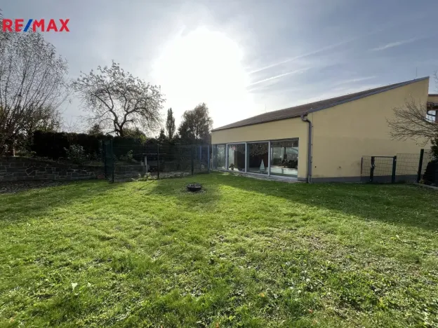 Prodej kanceláře, Zlín - Štípa, Dolečky I, 700 m2