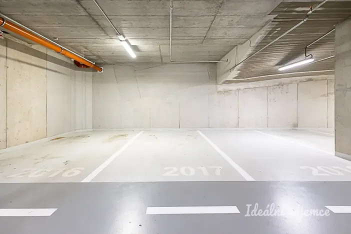 Pronájem bytu 3+kk, Praha - Hloubětín, Waltariho, 75 m2