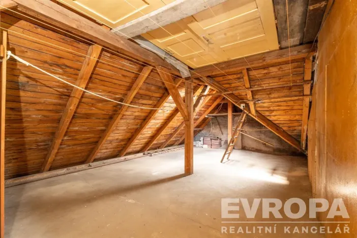 Prodej rodinného domu, Trutnov - Kryblice, Zahradní Město, 270 m2