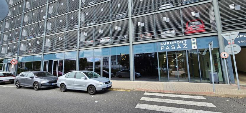 Pronájem obchodního prostoru, Praha - Ruzyně, Aviatická, 770 m2