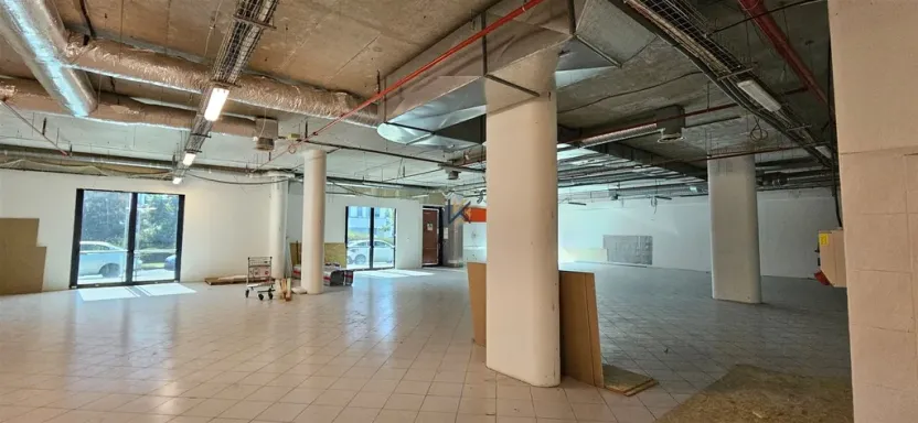 Pronájem obchodního prostoru, Praha - Ruzyně, Aviatická, 770 m2