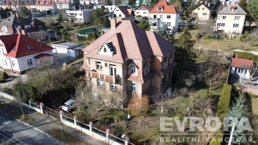 Prodej vily, Plzeň, Karoliny Světlé, 450 m2