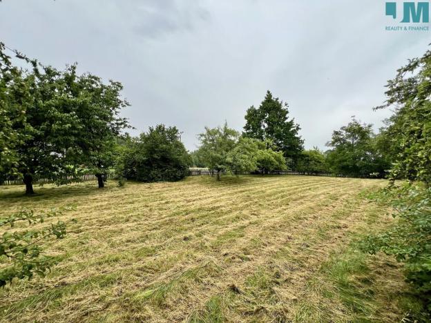 Prodej podílu 1/2 chalupy, Vápenná, 150 m2